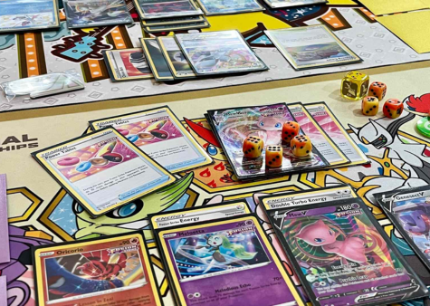 Composición de un mazo de Pokémon TCG